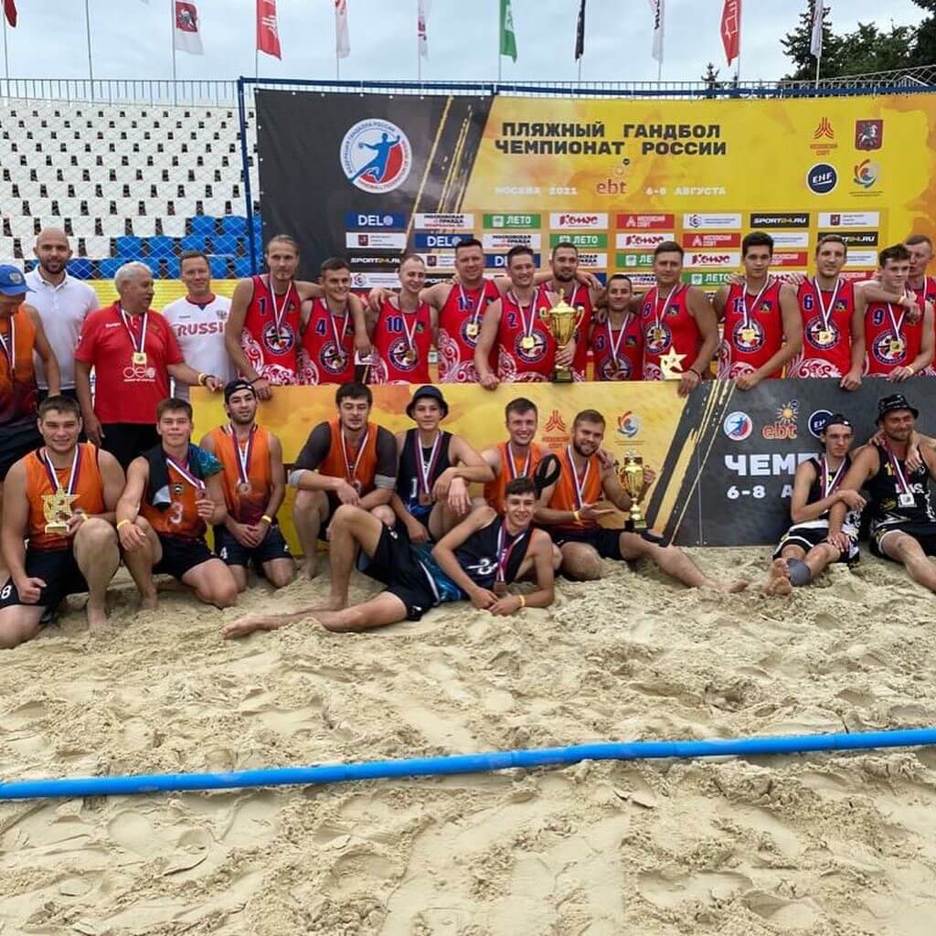 Мужская сборная Черкесска завоевала бронзу чемпионата России по пляжному гандболу