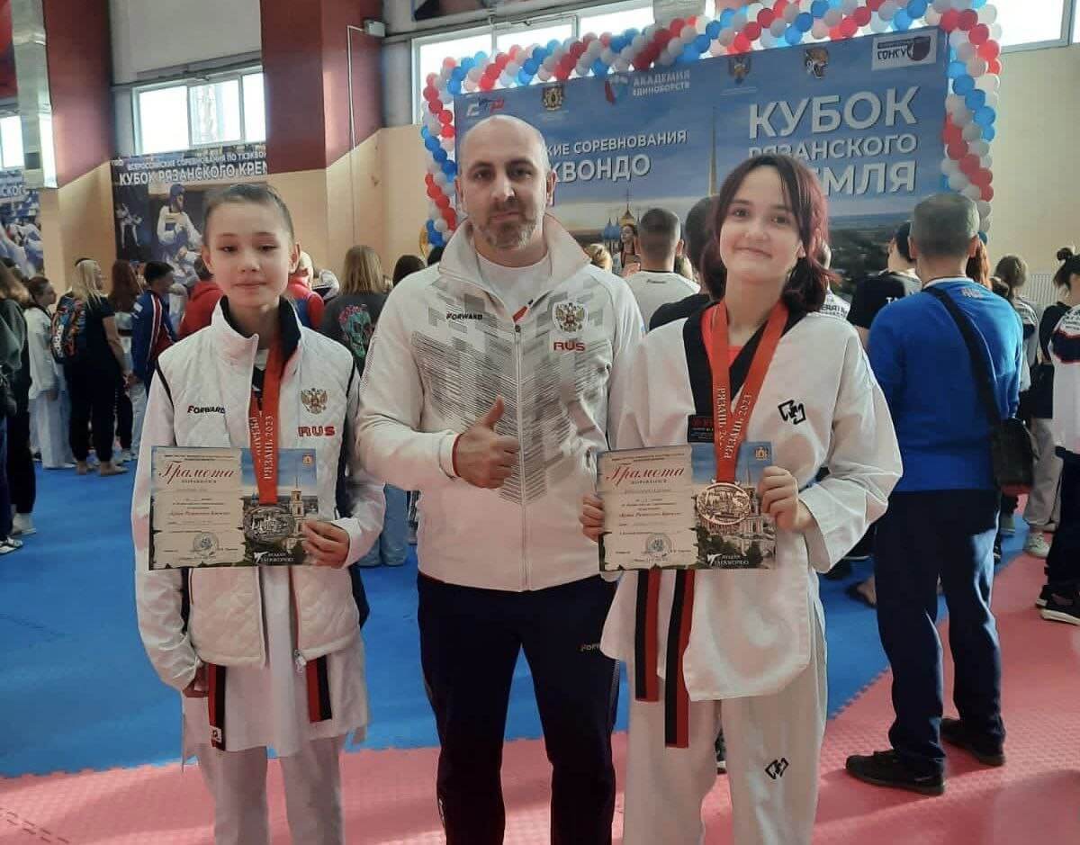 Тхэквондистки Черкесска стали призерами всероссийского турнира