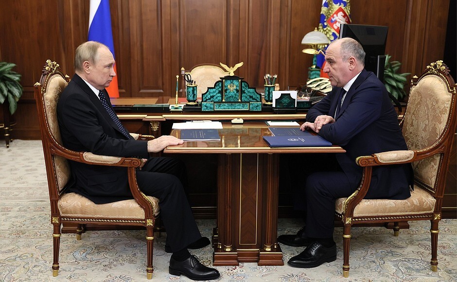 Владимир Путин отметил успехи КЧР в промышленности, сельскохозяйственном производстве, туризме и в борьбе с безработицей