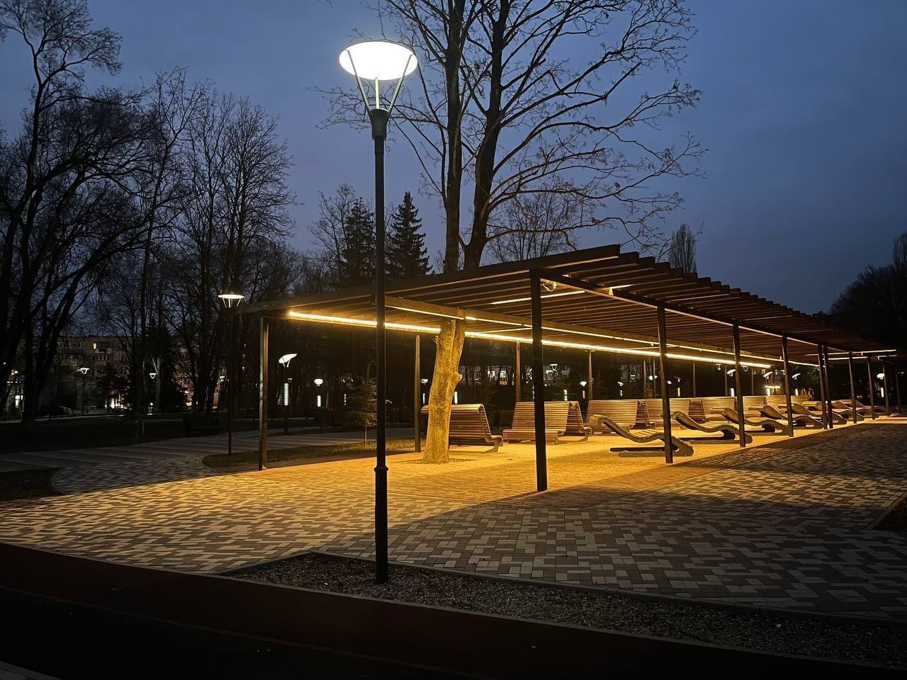 Более 300 ламп и светильников заменено в парках Черкесска