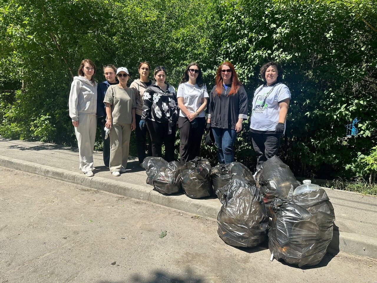 Жители Черкесска в рамках общегородского субботника собрали 35 тонн мусора